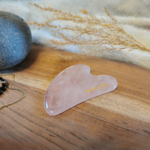 Gua sha en pierre de quartz rose