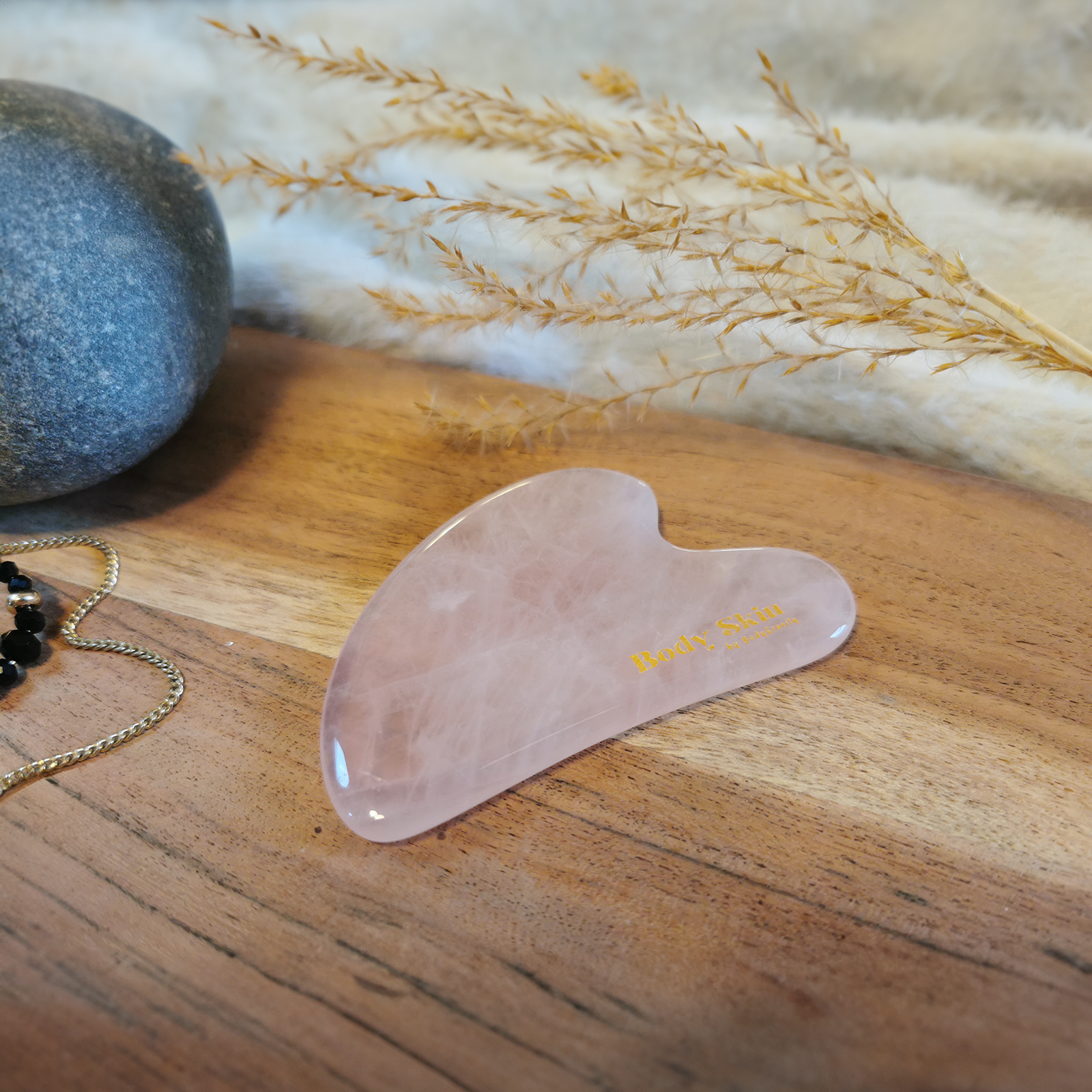 Gua sha en pierre de quartz rose