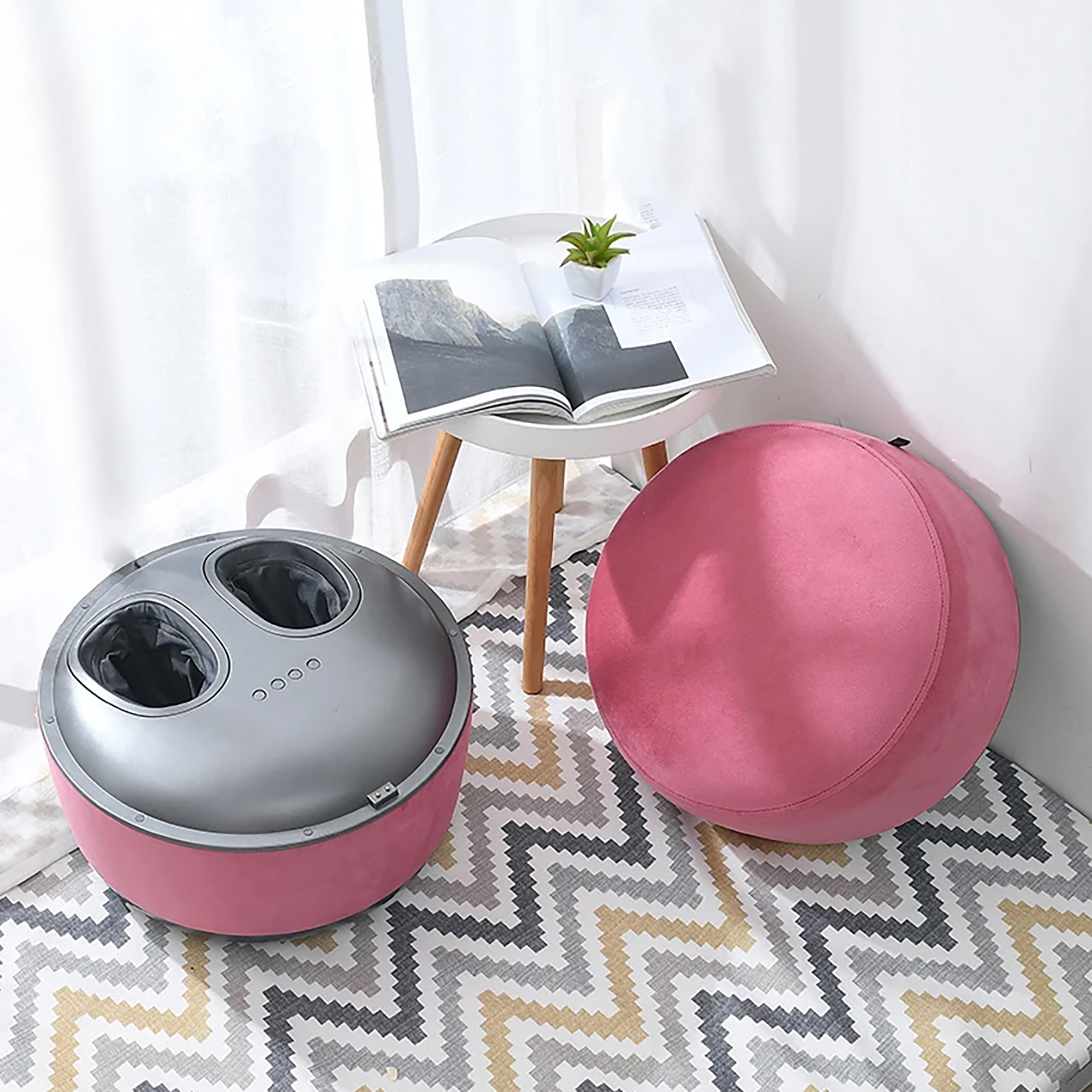 intégration du pouf masseur pieds Distegn Cairn rose