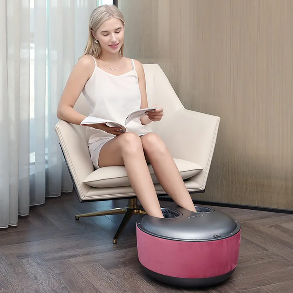pouf-velours-massage-pied-rose_03