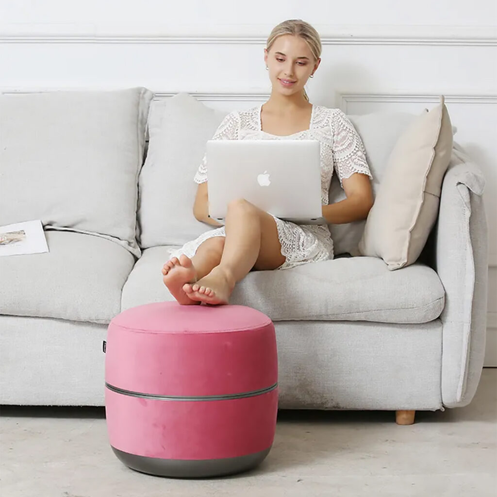pouf-velours-massage-pied-rose_04